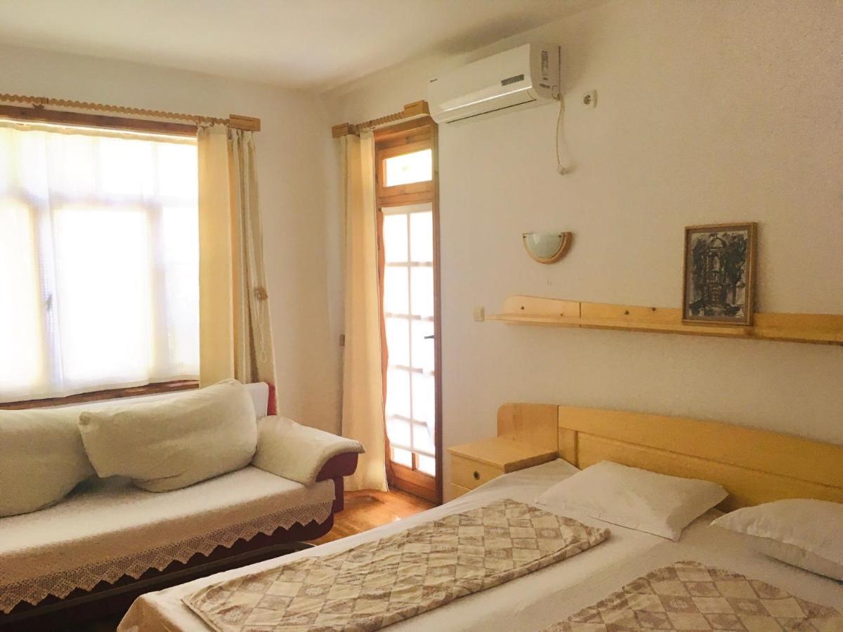 Guest House Barbov Obzor Esterno foto